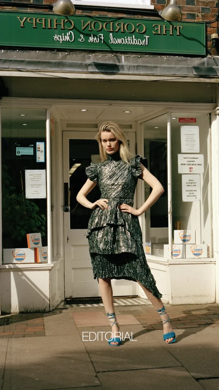 RUE AGTHONIS in EDITORIAL