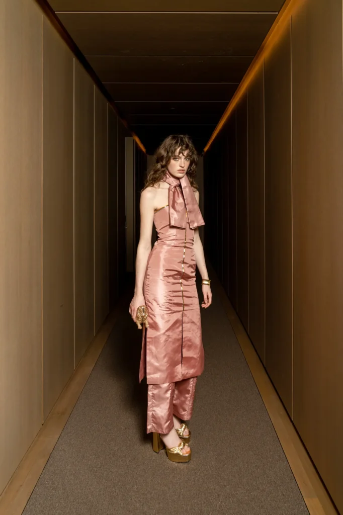 explore the RUE AGTHONIS world FW2022